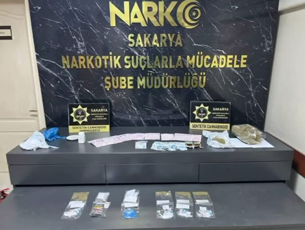 Akyazı ve Arifiye'de uyuşturucu operasyonu