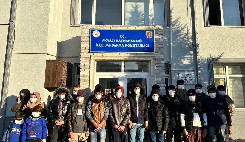 akyazi-ve-hendekte-kacak-gocmenler-yakalandiyvzjb2jvvd