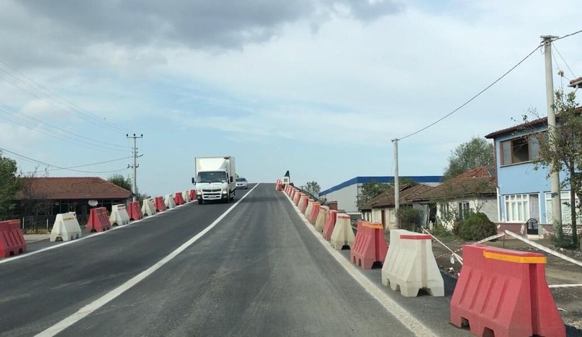Akyazı'ya ulaşımı sağlayacak köprü tepki topladı