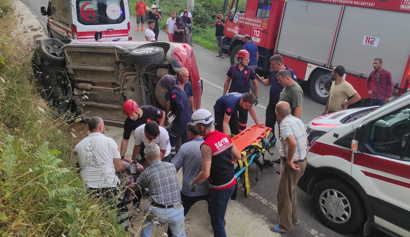 Akyazı ‘da kaza : 3 Yaralı