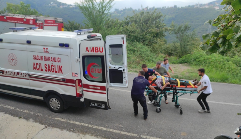 Akyazı ‘da kaza : 3 Yaralı