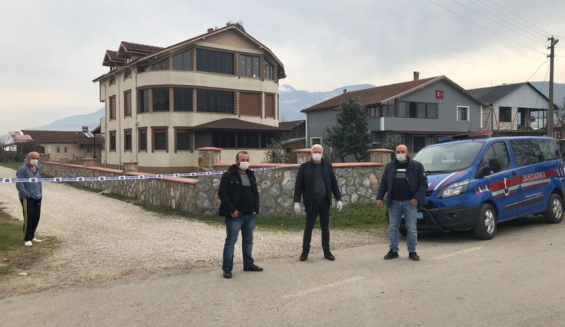 Akyazıda 2 sokak karantinaya alındı