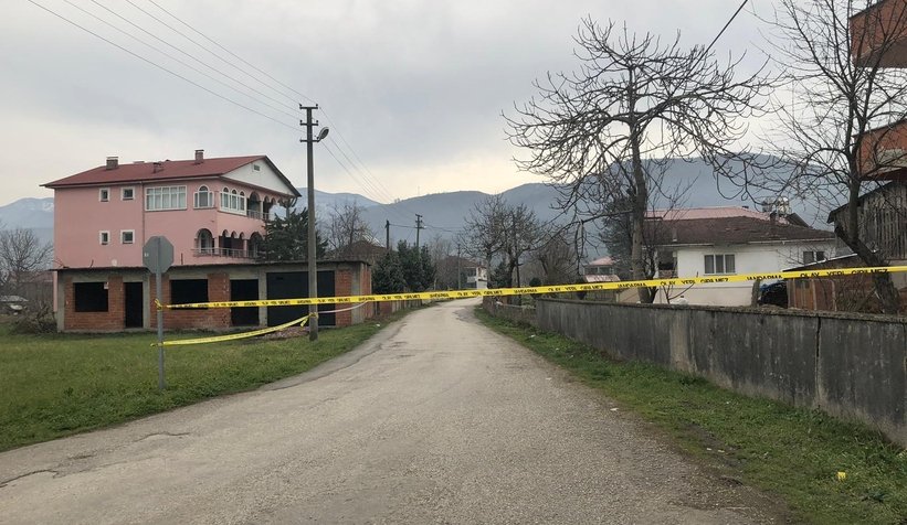 Akyazıda 2 sokak karantinaya alındı