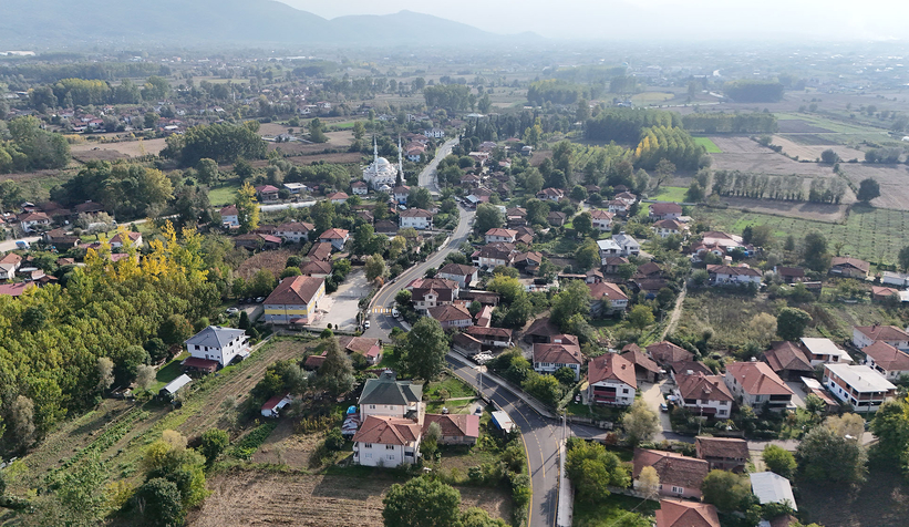 akyazida-4-mahallenin-grup-yolu-yenilendiceruqm1ha3