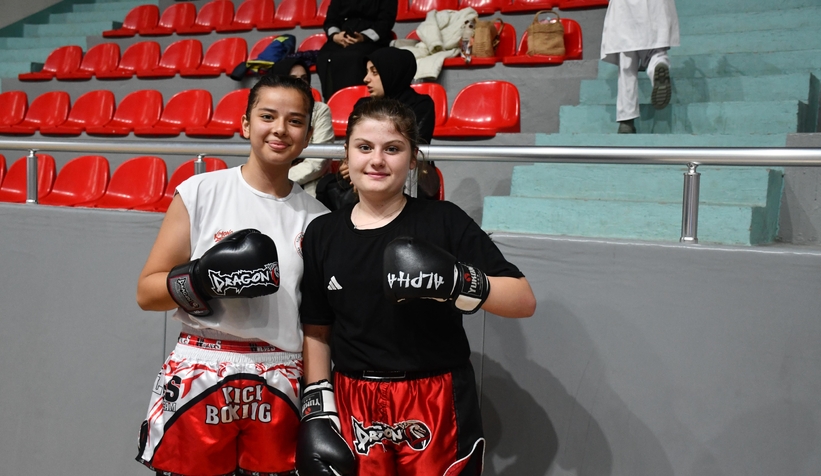 akyazida-amator-spor-haftasi-coskusu-sporun-birlestirici-gucu-salona-sigmadioetwz21ese