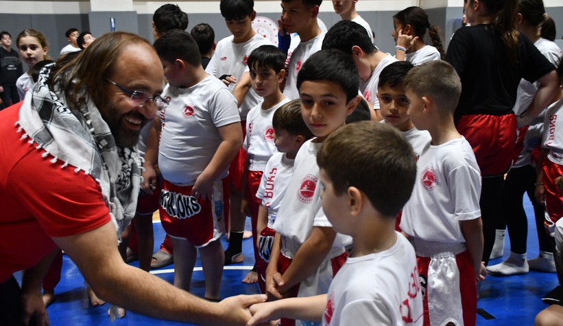 akyazida-amator-spor-haftasi-coskusu-sporun-birlestirici-gucu-salona-sigmadioetwz21ese