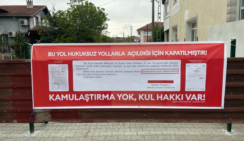 akyazida-arsa-sahipleri-kamulastirma-talebiyle-yolu-kapattirjjxqtvynf