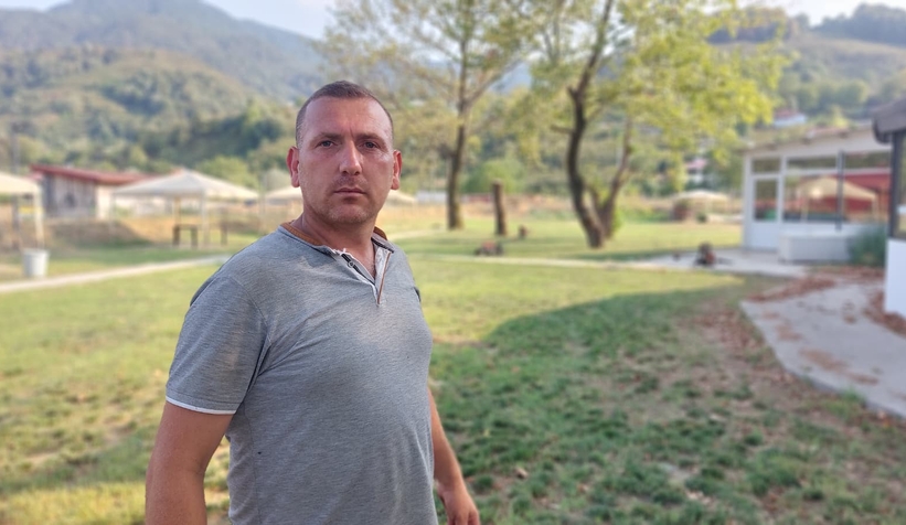 Akyazı’da asırlık çınar ağaçları kurumaya başladı; Vatandaş tedirgin