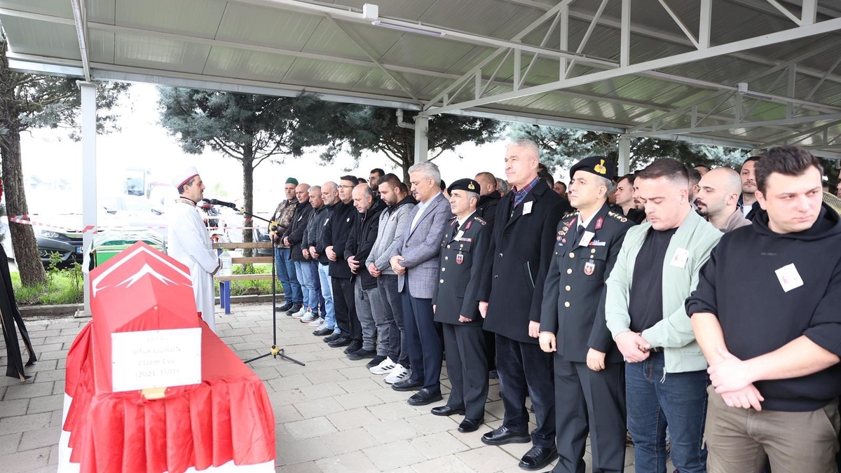 Akyazı’da görev yapmıştı; Uzman çavuş kalp krizi sonucu hayatını kaybetti