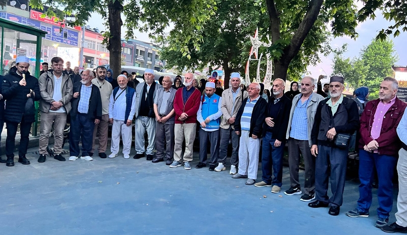 akyazida-haci-adaylari-dualarla-ugurlandidu40ew96d0