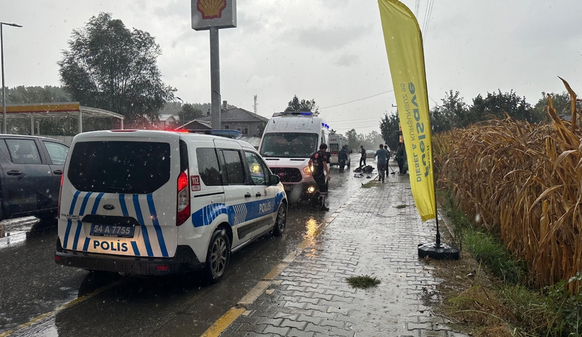 Akyazıda Kaza: 2 yaralı