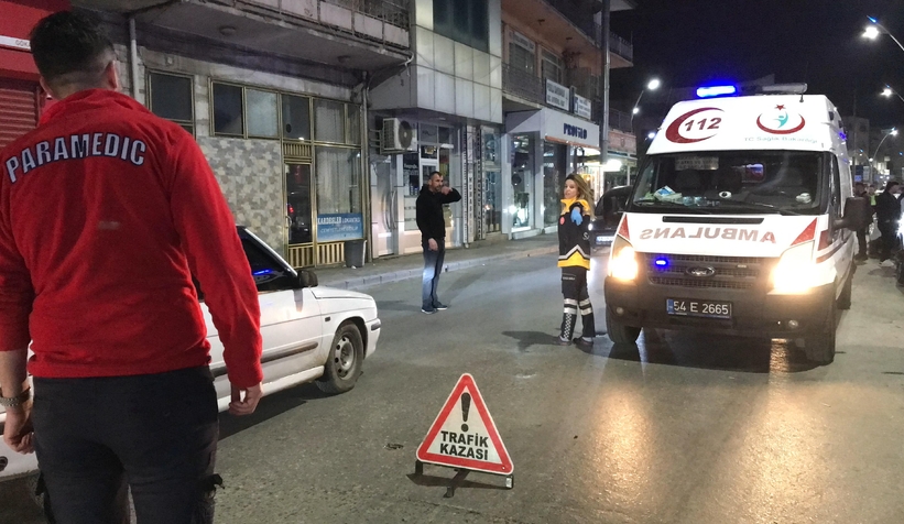 Akyazıda kaza: 5 yaralı