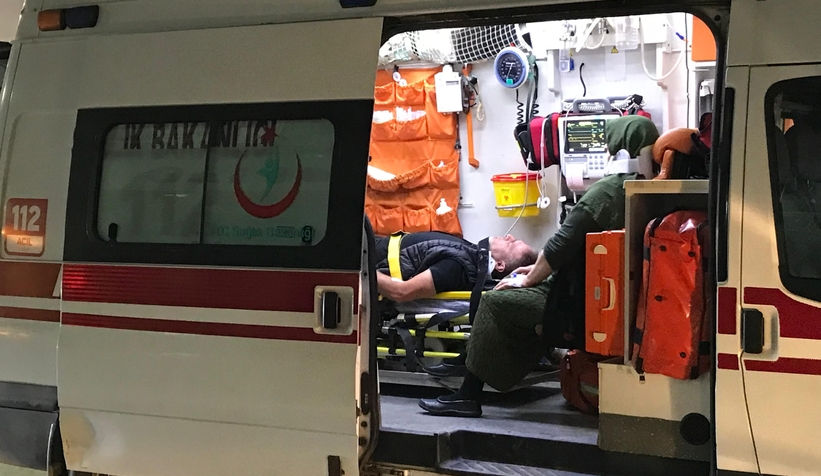 Akyazıda kaza: 5 yaralı