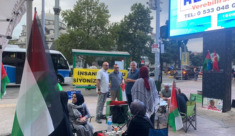 Akyazı’da Mazlumlar İçin Vicdan Nöbeti Başladı