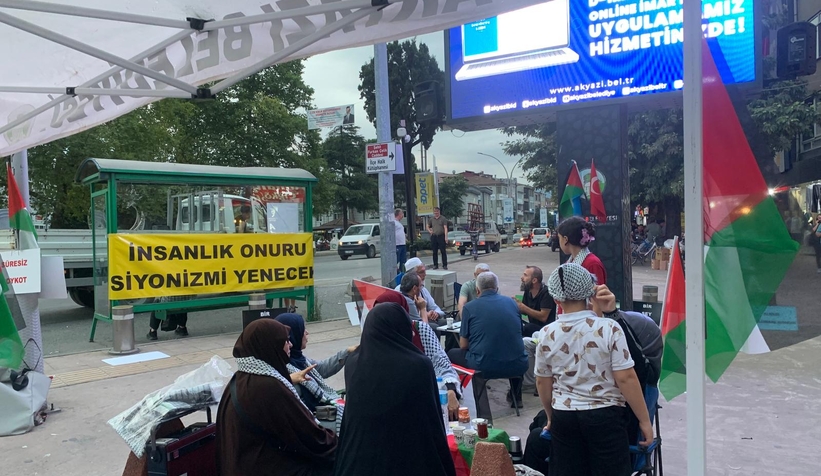Akyazı’da Mazlumlar İçin Vicdan Nöbeti Başladı