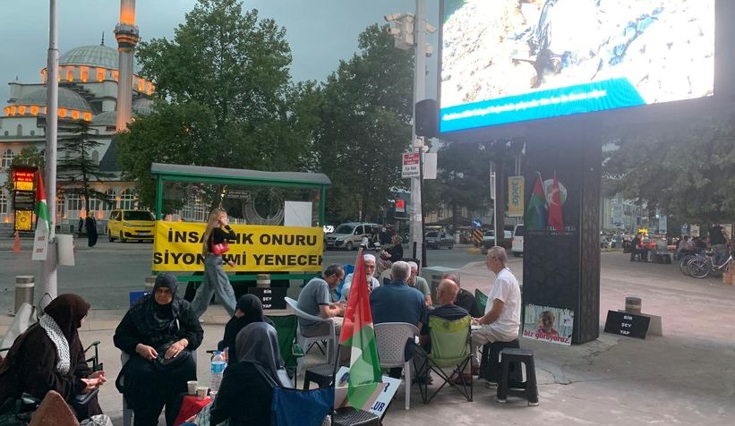 Akyazı’da Mazlumlar İçin Vicdan Nöbeti Başladı