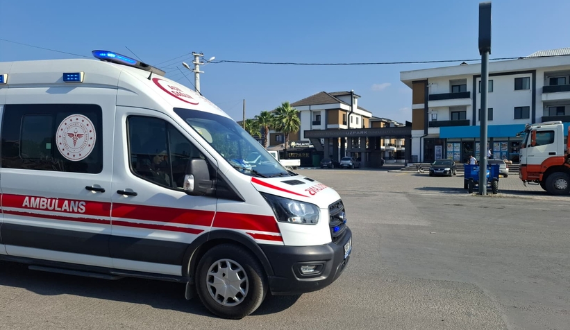 Akyazı’da motosiklet ile otomobil çarpıştı: 1 yaralı