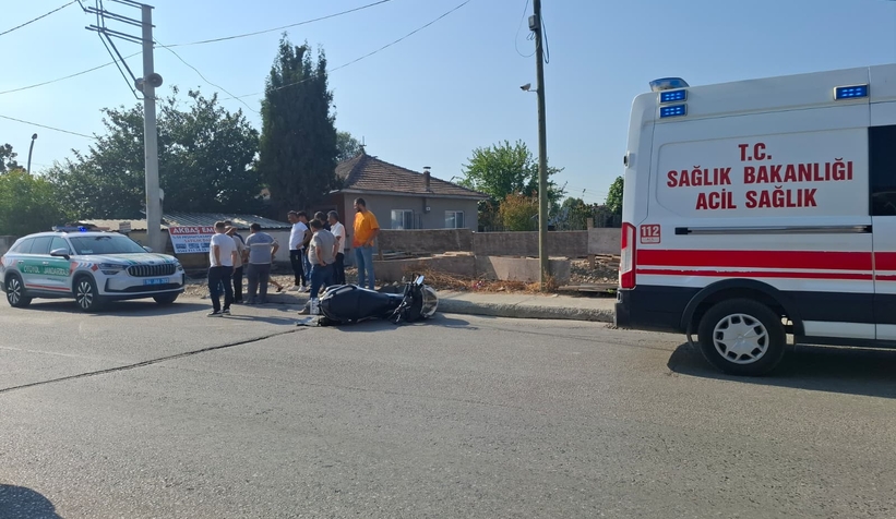 Akyazı’da motosiklet ile otomobil çarpıştı: 1 yaralı