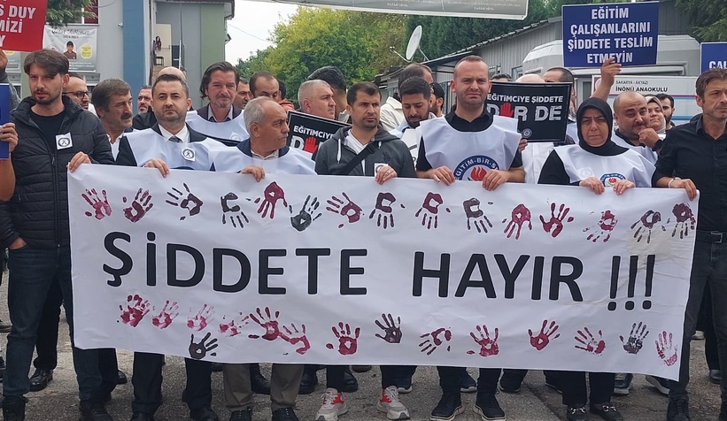 akyazida-ogretmene-saldiri-egitim-camiasi-tepkilivetks25lbk