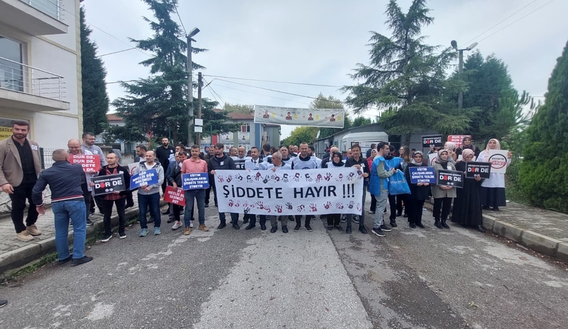 akyazida-ogretmene-saldiri-egitim-camiasi-tepkilivetks25lbk