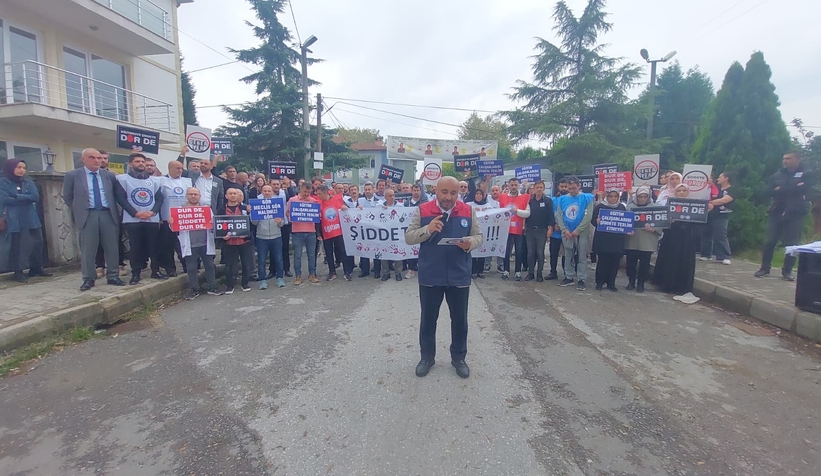 akyazida-ogretmene-saldiri-egitim-camiasi-tepkilivetks25lbk