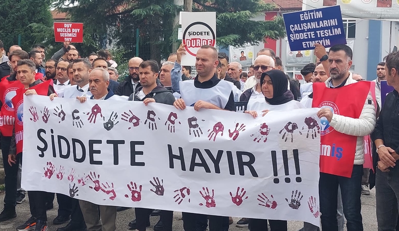 akyazida-ogretmene-saldiri-egitim-camiasi-tepkilivetks25lbk