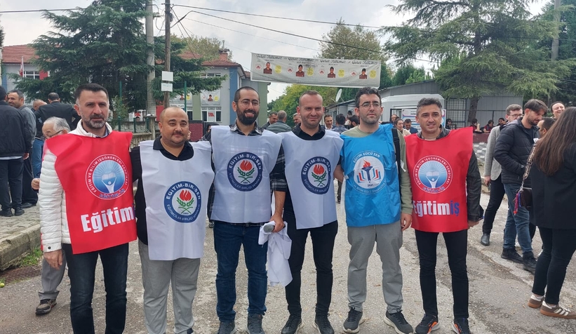 akyazida-ogretmene-saldiri-egitim-camiasi-tepkilivetks25lbk
