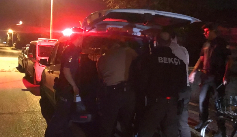 Akyazıda olaylı gece