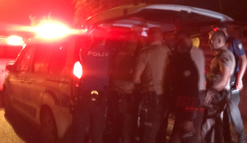 Akyazıda olaylı gece