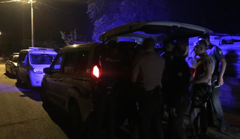 Akyazıda olaylı gece