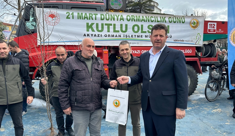 akyazida-orman-haftasind-aucretsiz-fidan-dagitildiwlhzujdtb2