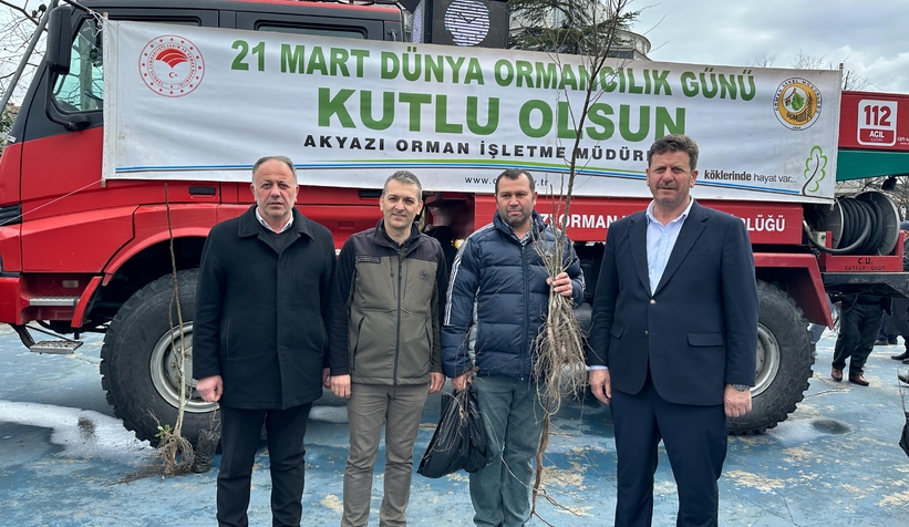 akyazida-orman-haftasind-aucretsiz-fidan-dagitildiwlhzujdtb2