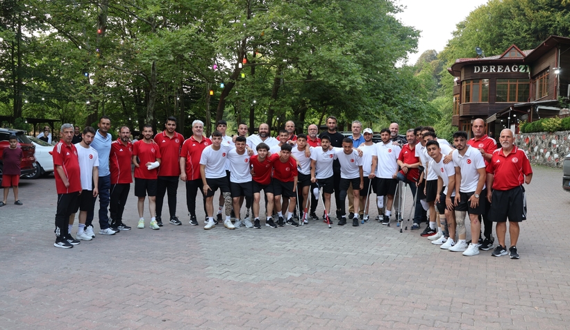 akyazida-ornek-bulusma-karaoglan-sporcularla-bir-aradayxrtvwjzcx
