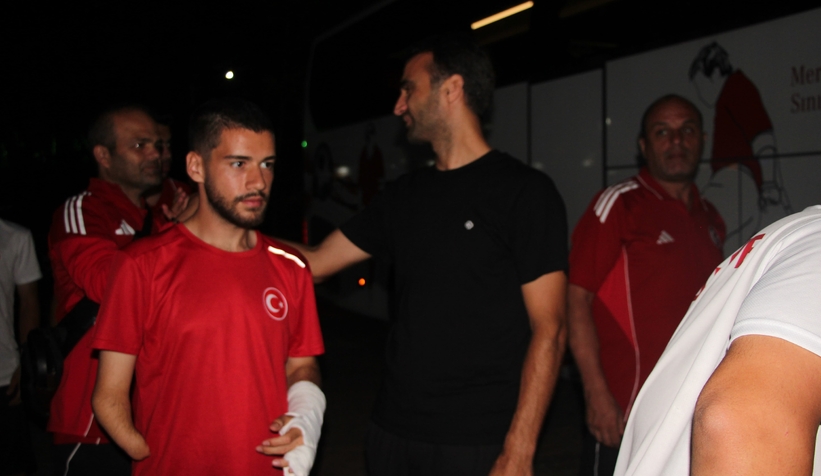 akyazida-ornek-bulusma-karaoglan-sporcularla-bir-aradayxrtvwjzcx