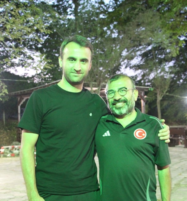 akyazida-ornek-bulusma-karaoglan-sporcularla-bir-aradayxrtvwjzcx