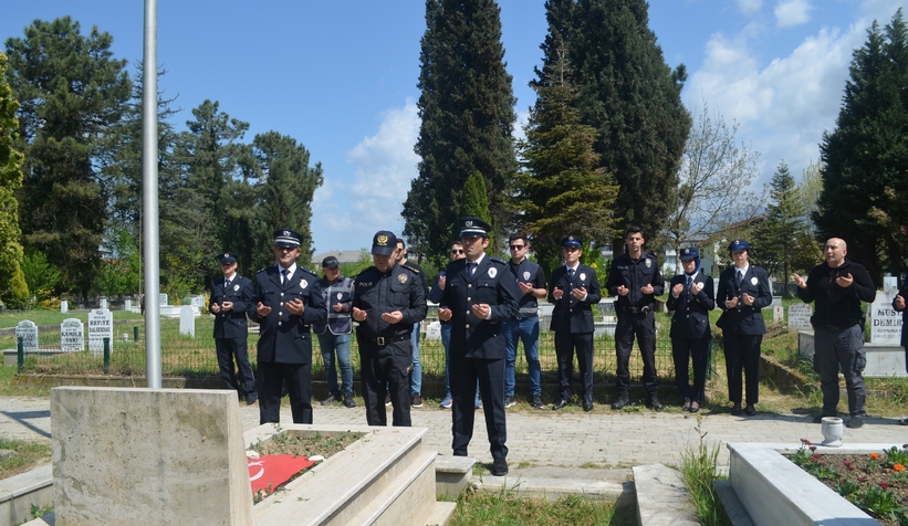 akyazida-polis-haftasi-kutlandiennva3bxot