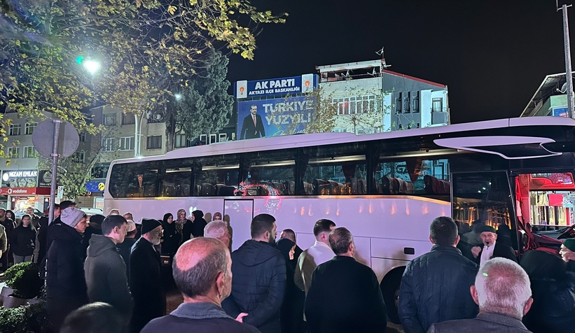 akyazida-umre-kafilesi-dualarla-ugurlandis2jva2xbqv