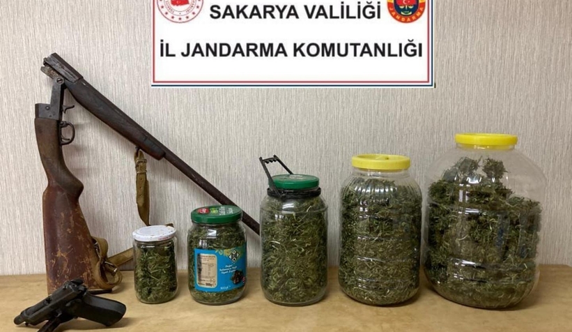 Akyazı’da uyuşturucu operasyonu 