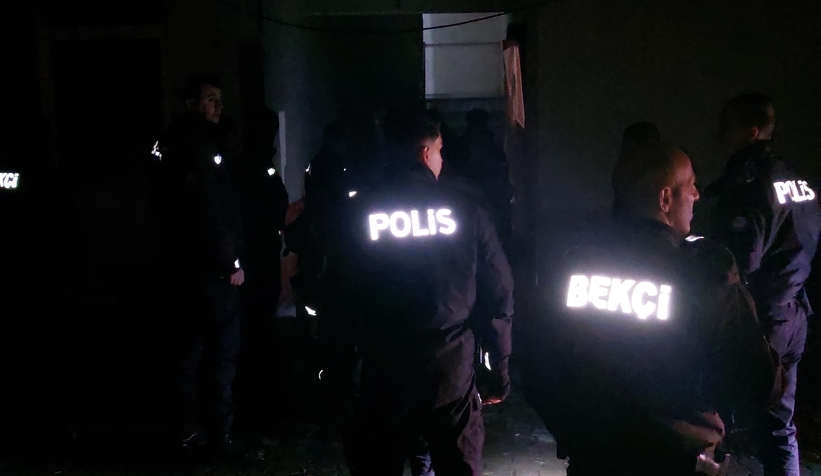 akyazida-yabanci-uyruklularin-kavgasina-polis-mudahale-ettivtnyvhj3d1