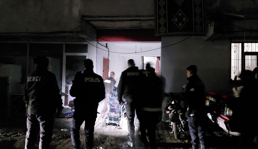 akyazida-yabanci-uyruklularin-kavgasina-polis-mudahale-ettivtnyvhj3d1