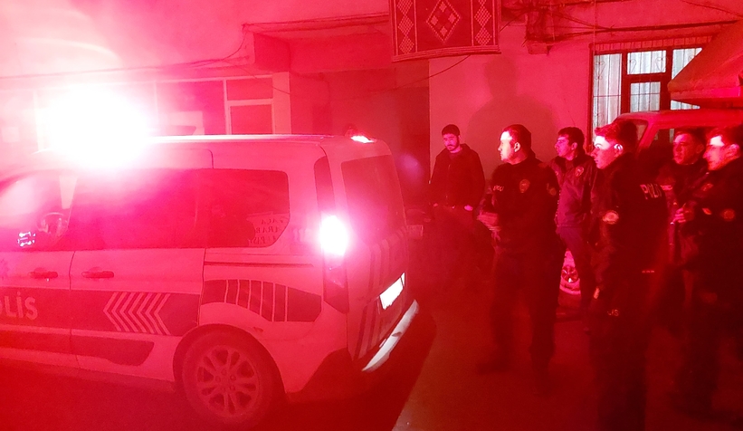akyazida-yabanci-uyruklularin-kavgasina-polis-mudahale-ettivtnyvhj3d1