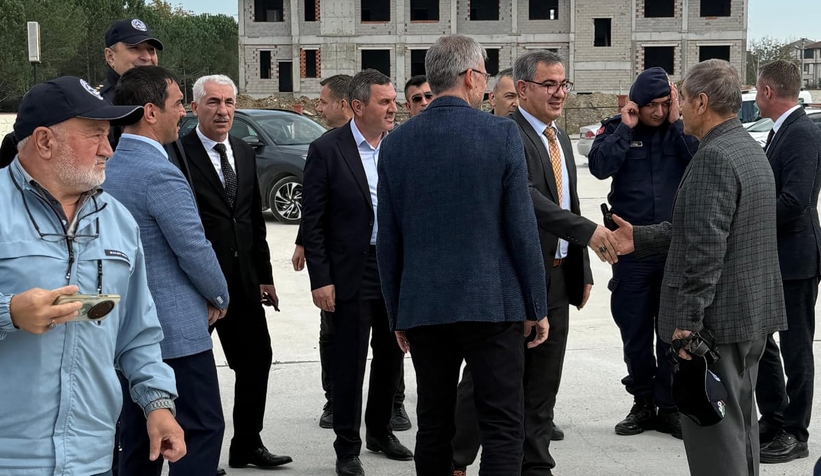 Akyazı’da Yeşil Vatan Seferberliği: 400 Fidan Toprakla Buluştu