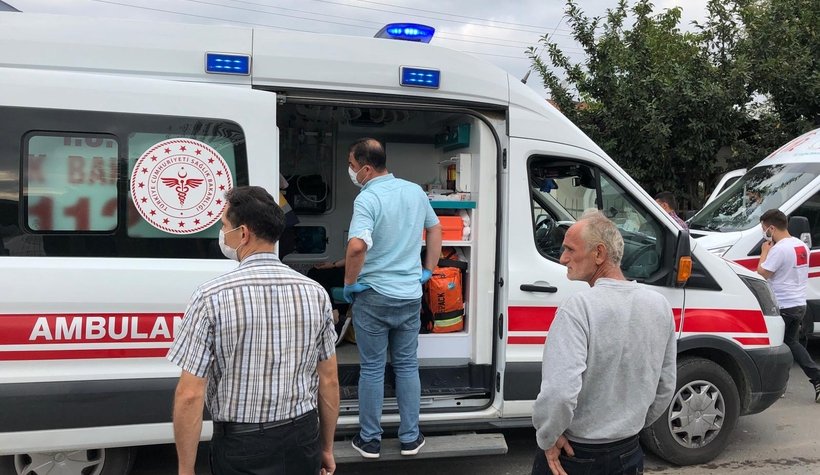 Akyazı'da zincirleme kaza:17 yaralı