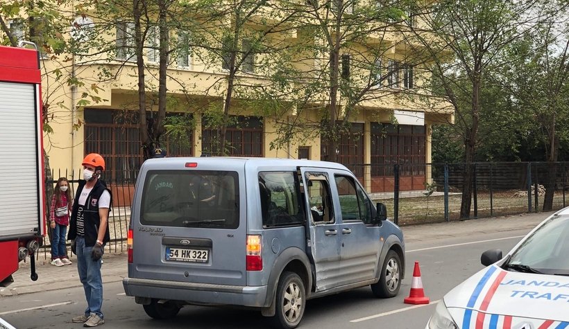 Akyazı'da zincirleme kaza:17 yaralı