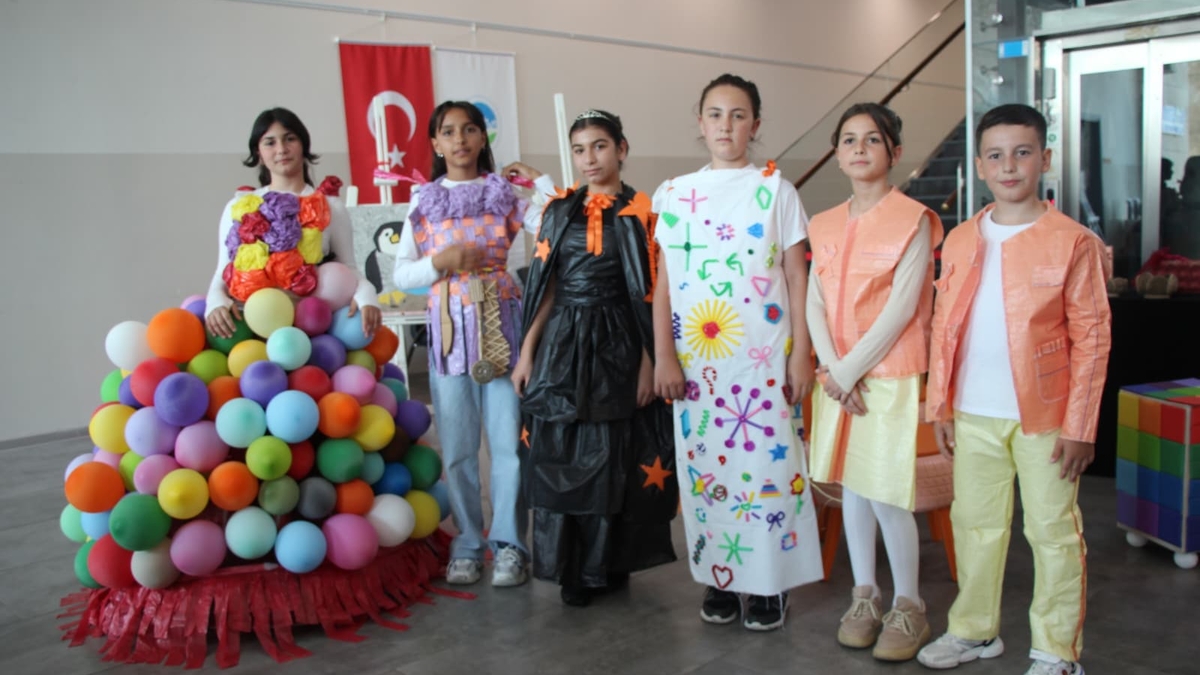 Akyazı’da “Atık Sanat Gösterisi” Büyük Beğeni Topladı