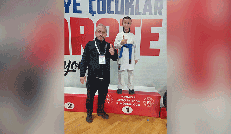 akyazili-karateci-turkiye-siyonu-olduofq0vmlrmm