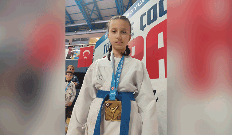akyazili-karateci-turkiye-siyonu-olduofq0vmlrmm