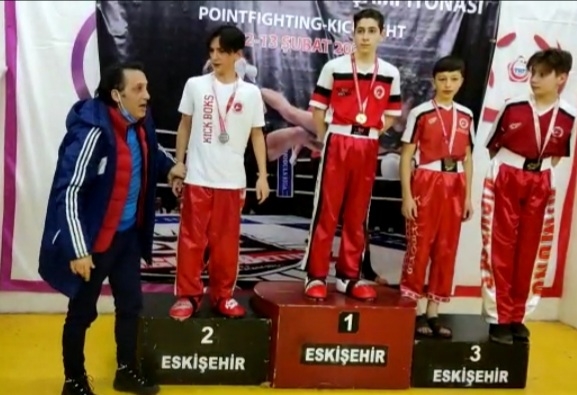 Akyazılı Kick Boksçuların büyük başarısı