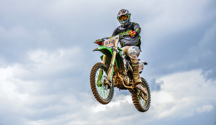 Akyazılı motosikletçileri ikinci oldu