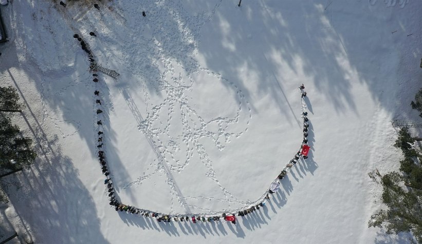 Akyazılı öğrenciler Sarıkamış Şehitleri için yürüdü